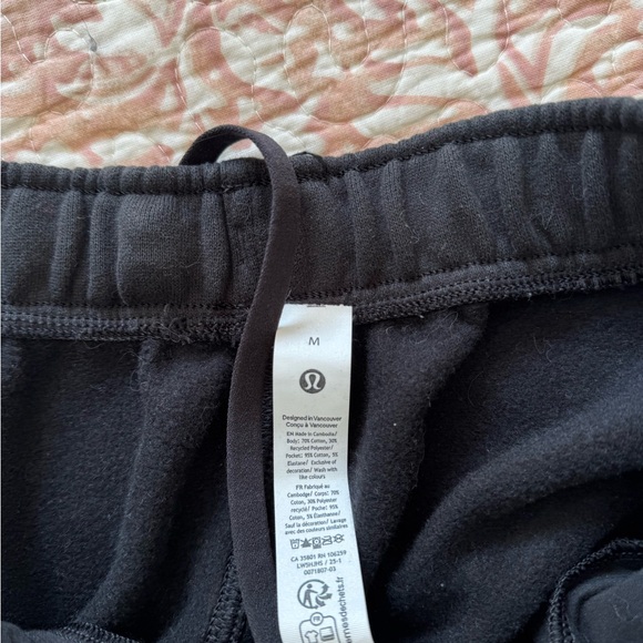 Lululemon oversized scuba joggers - Picture 2 of 2